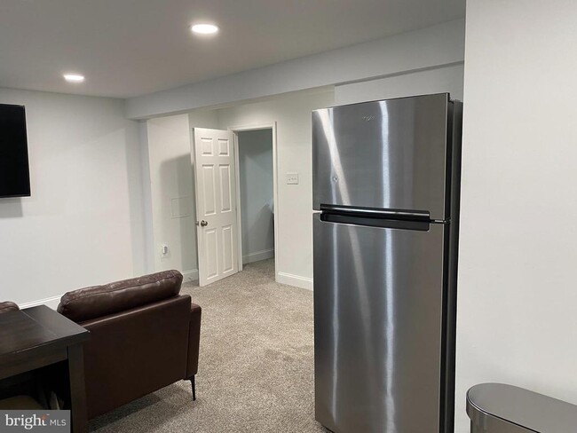 Photo - 7416 Rhondda Dr