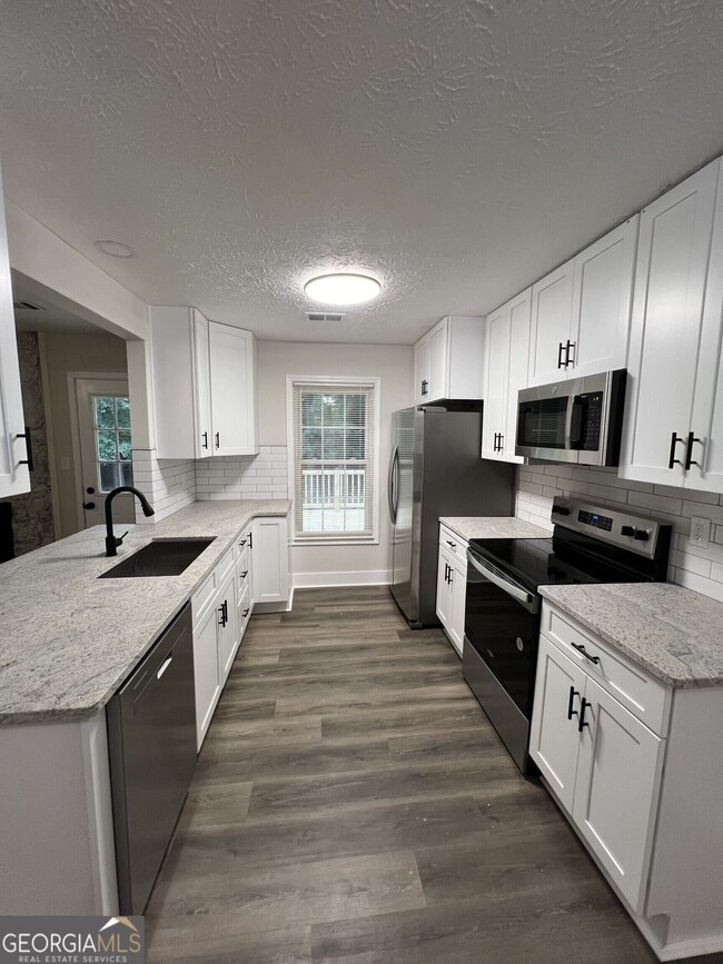 Photo - 403 Deergrass Trail