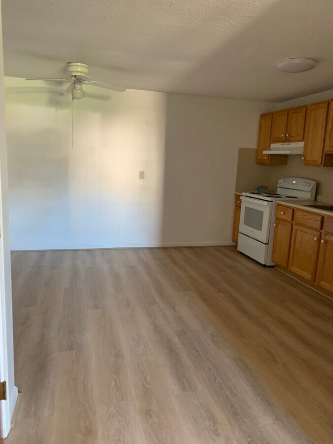 Photo - 135 Sterling St