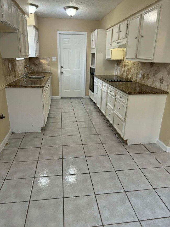 Photo - 6122 S Greenpark Dr