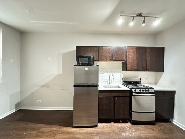 Photo - 1627 N Humboldt Blvd Unit D2