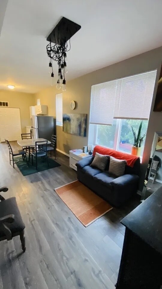 Photo - 1538 S Millard Ave Unit 3R