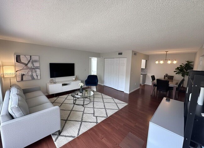 Photo - 10834 N Kendall Dr Unit X16