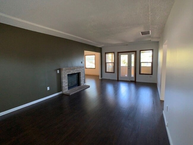 Photo - 2821 NE 58th Ave Apartment Unit 2821B