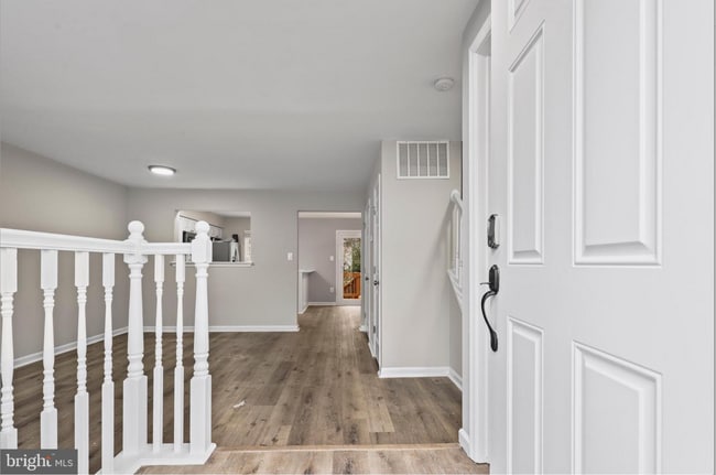 Photo - 328 Moseby Ct