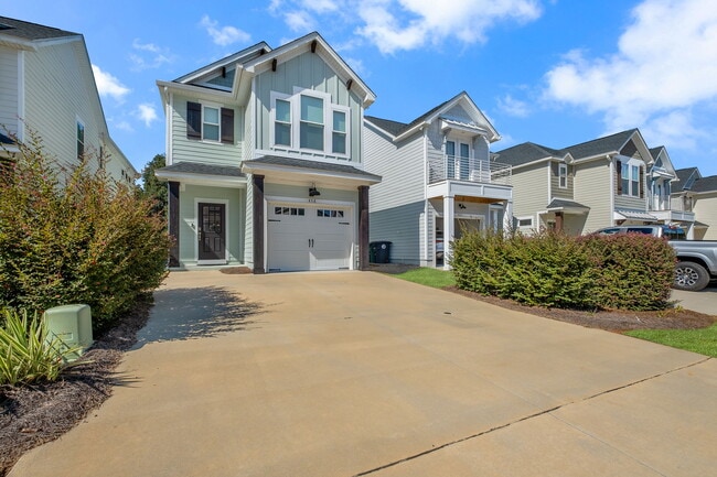 Photo - 458 Grand Oaks Rd