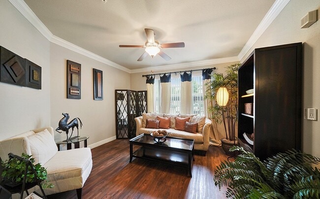 Photo - River Pointe