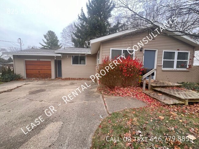 Two Bedroom Single Family Home - Forest Hi... - Two Bedroom Single Family Home - Forest Hi...