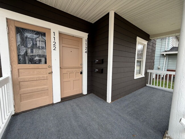 Photo - 1122-1124 Hoover Pl NW Canton Oh 44703   .UA .T1 Unit 1124