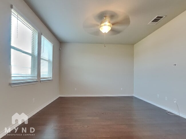 Photo - 3801 Soft Shore Ln