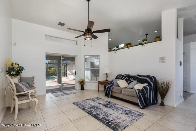 Photo - 805 7 Gables Cir SE