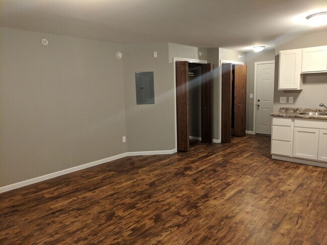 Photo - Rosewood Apartments