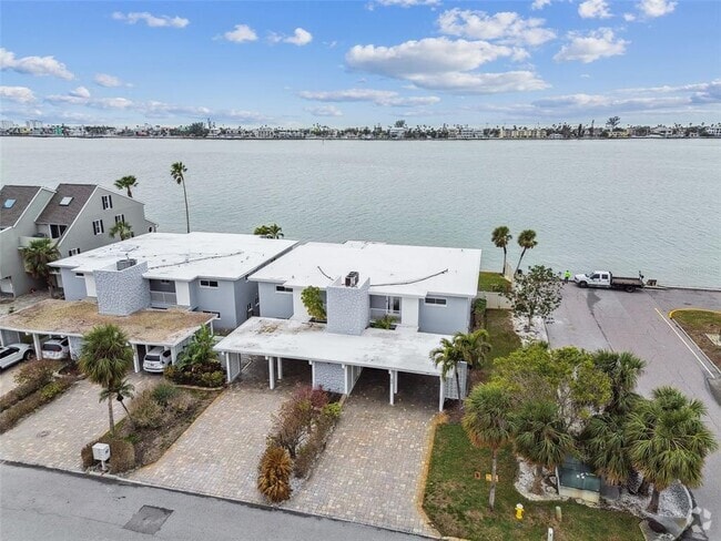 Building Photo - 800 Madonna Blvd Unit 2 Rental