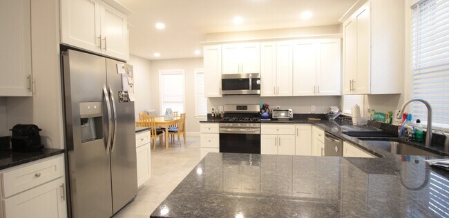 Photo - 91 Verndale St Unit 1