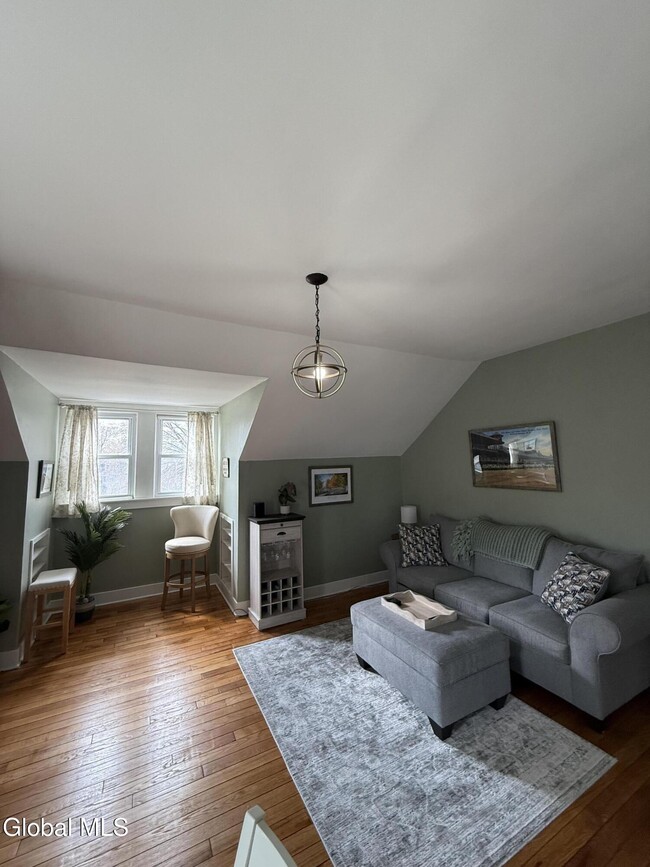 Photo - 143 Caroline St Unit 6