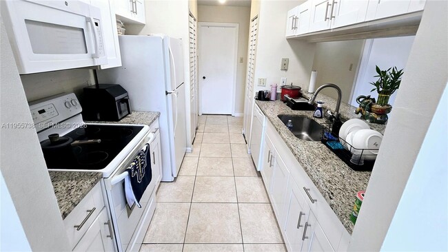 Photo - 15751 SW 106th Ter Unit 208