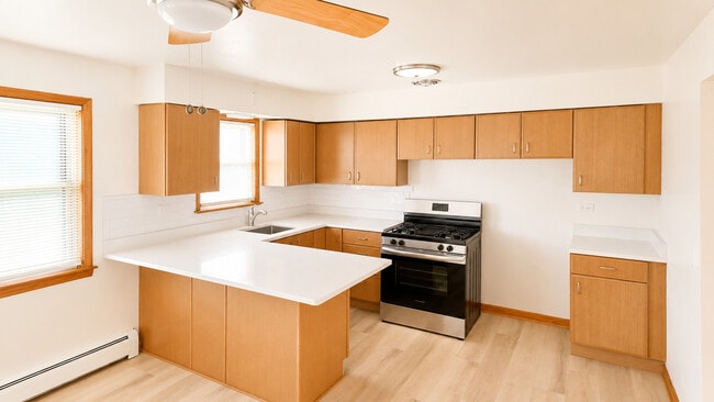 Photo - 5834 W Montrose Ave Unit 2N
