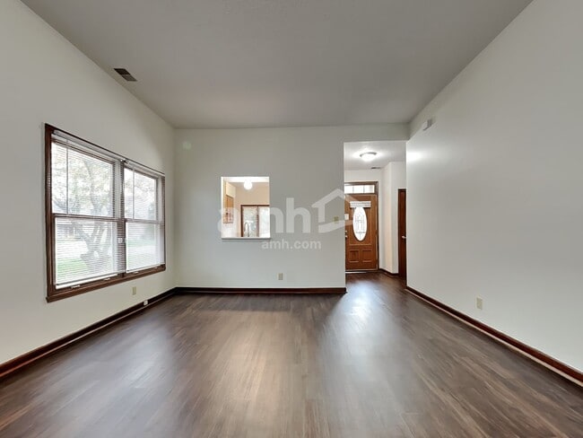 Photo - 9940 Wellcroft Ln