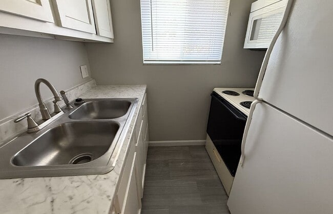 Photo - Lafayette Hills