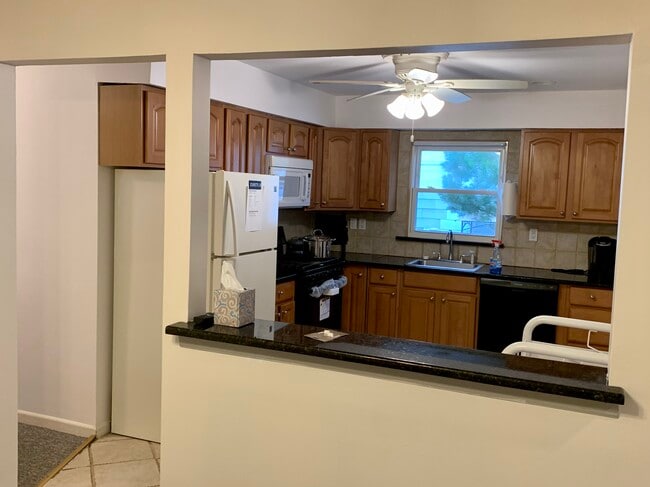 Photo - 115 Nassau Blvd Unidad 1