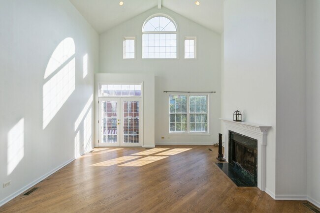 Photo - 3052 N Sheffield Ave Unit 3