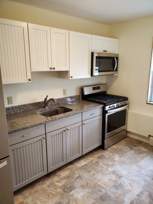 Photo - 95 Fairview Dr Unit #1