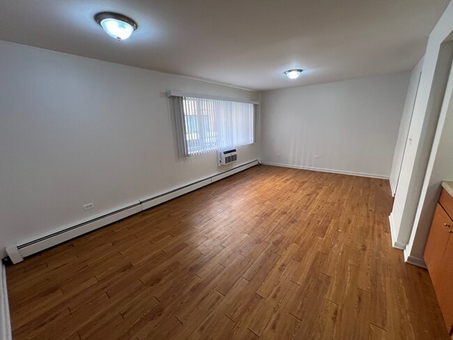 6008 N Winthrop Ave Unit G2