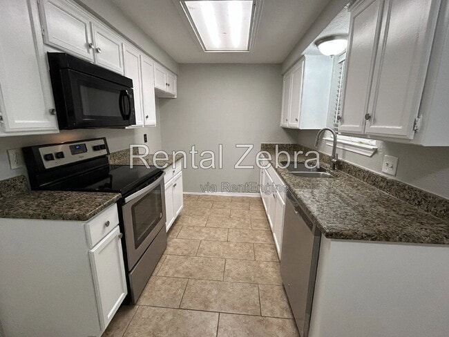 Photo - 6005 Lindy Ln