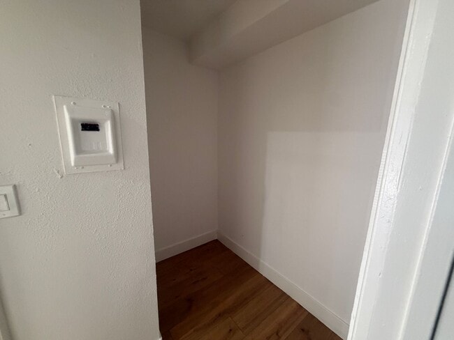 Photo - 10028 San Fernando Rd Unit #2