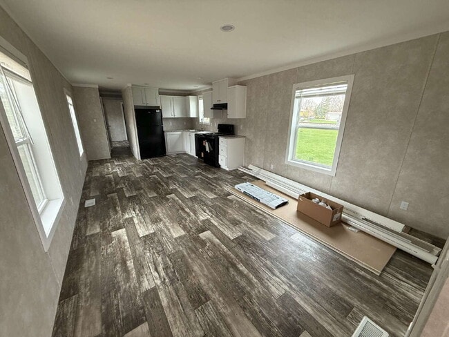 Building Photo - Charming 2-Bed, 2-Bath Mobile Home Retreat in Seneca!