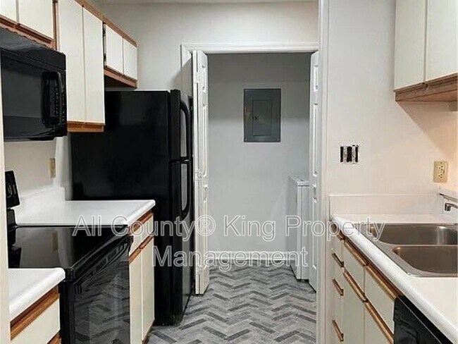 342 Waterdown Dr Unit #10