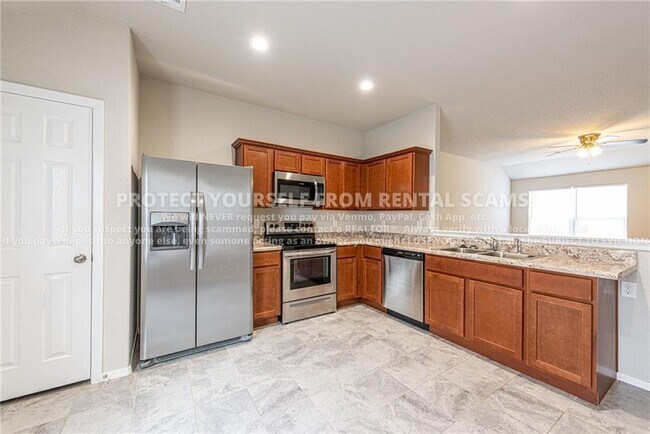 Photo - 500 W Fitchberg St