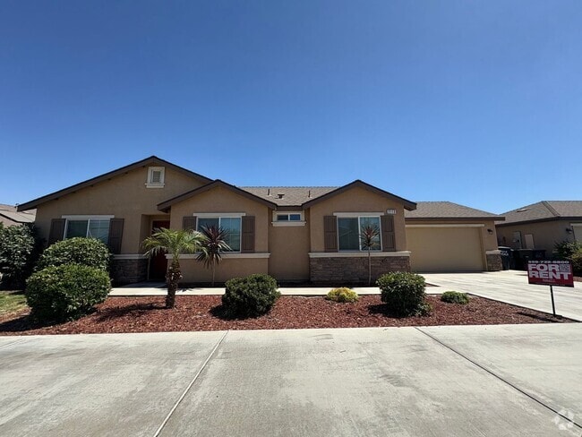 Building Photo - NW Visalia Home Available Now!