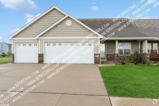 Building Photo - NORWALK CHARM!! Your Dream 3-Bedroom Home ...