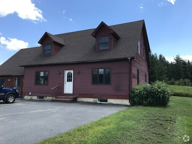 Building Photo - 945 Laporte Rd Unit 2 Rental