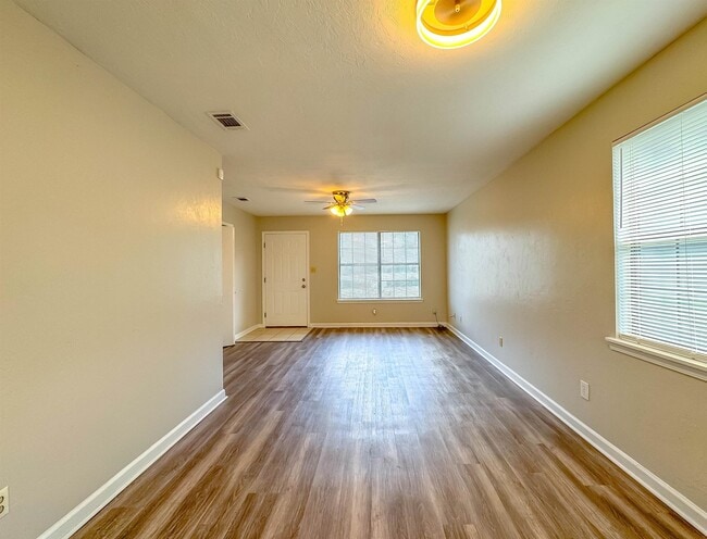 Photo - 306 Belmont Rd