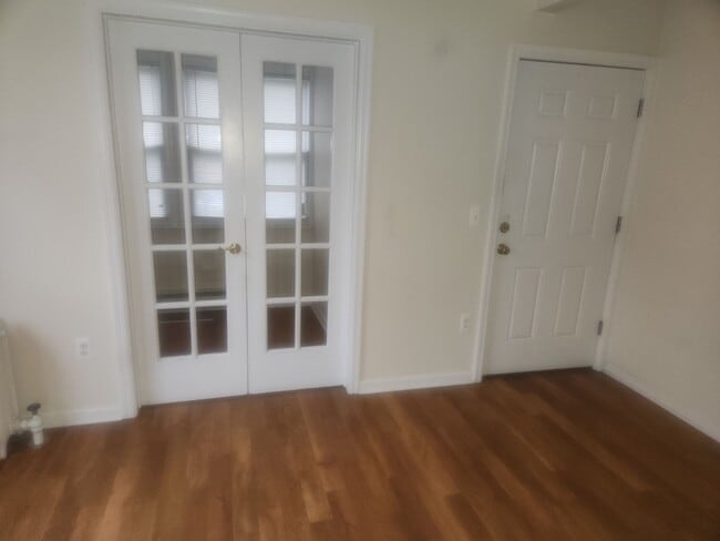 Photo - 96 Broughton Ave Unit 1