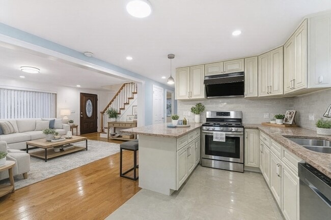 Photo - 63 Dickerman Ln