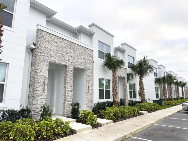 Photo - 17422 Serenidad Blvd