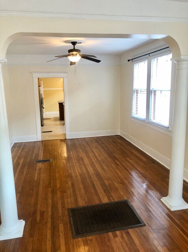 Photo - 2823 Broadway St Unit 2823