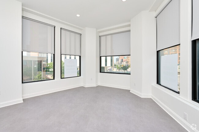 2 habitaciones, 1 baño - 935 pies cuadrados - Sala de estar/comedor - The Triangle - Student Housing