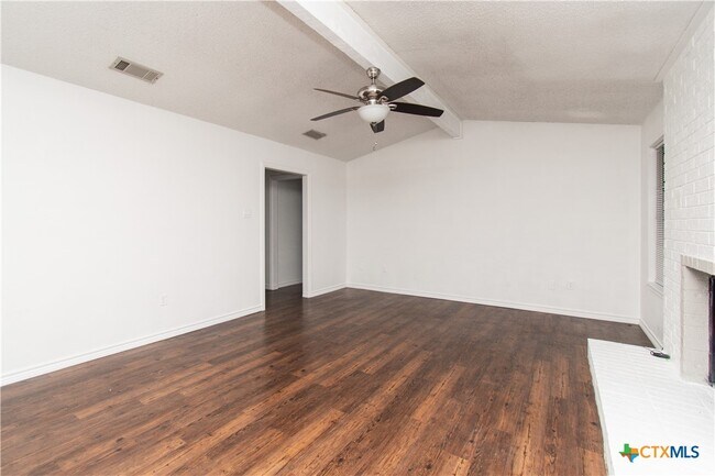 Photo - 2407 Lago Trail