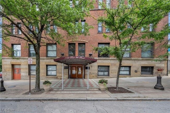 Photo - 1133 W 9th St Unit 412