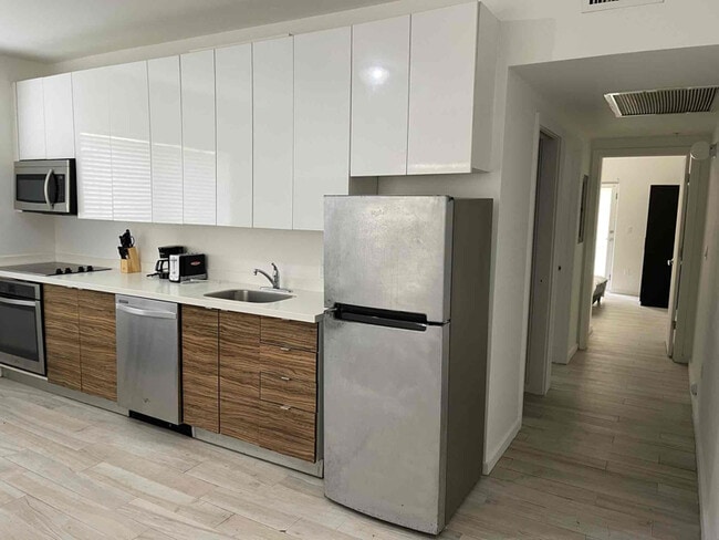 Photo - 1500 Meridian Ave