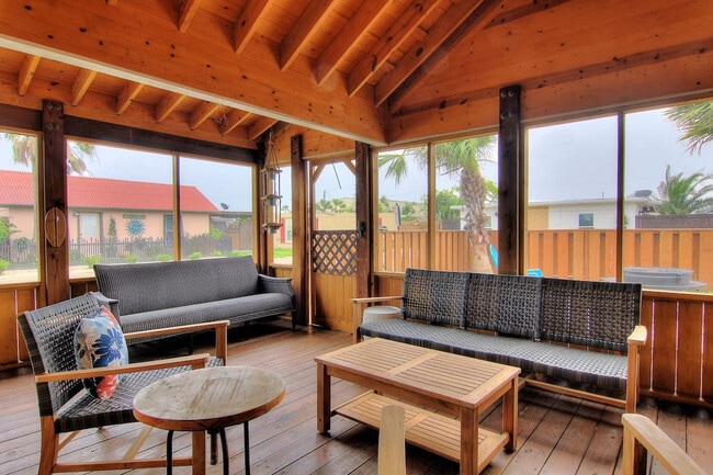 Photo - 134 N Alister St Unit SI ID1023203P