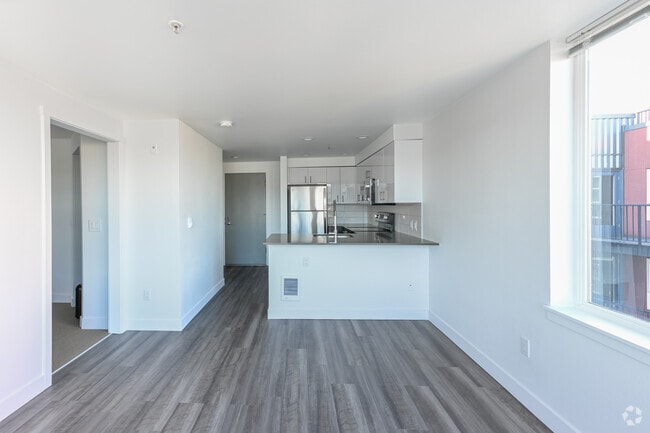 1BR, 1BA - 475SF