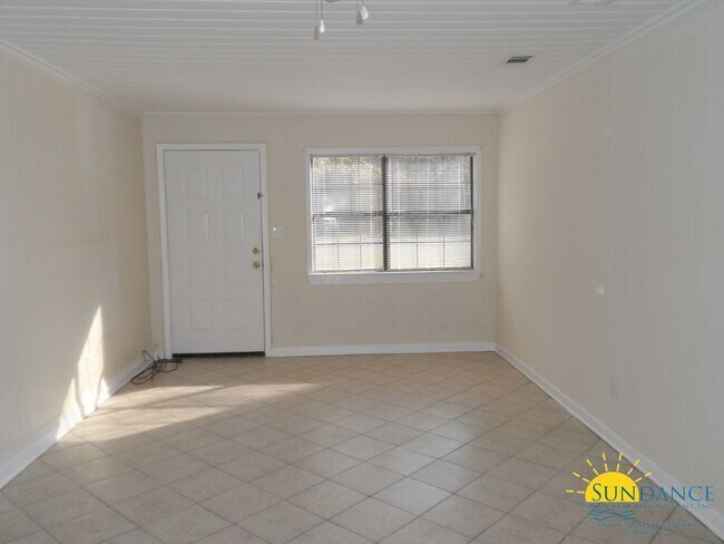 Photo - 2 Bedroom Unit In Fort Walton Beach!