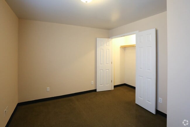Photo - 405 S Graham Ave