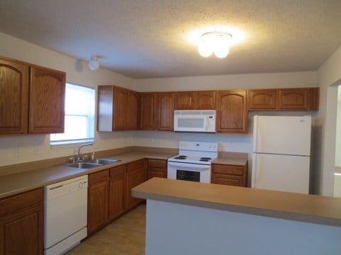 Photo - 4 BR Greenwood IN