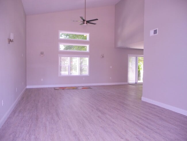 Photo - Extraordinary Townhome in Carbondale's South West